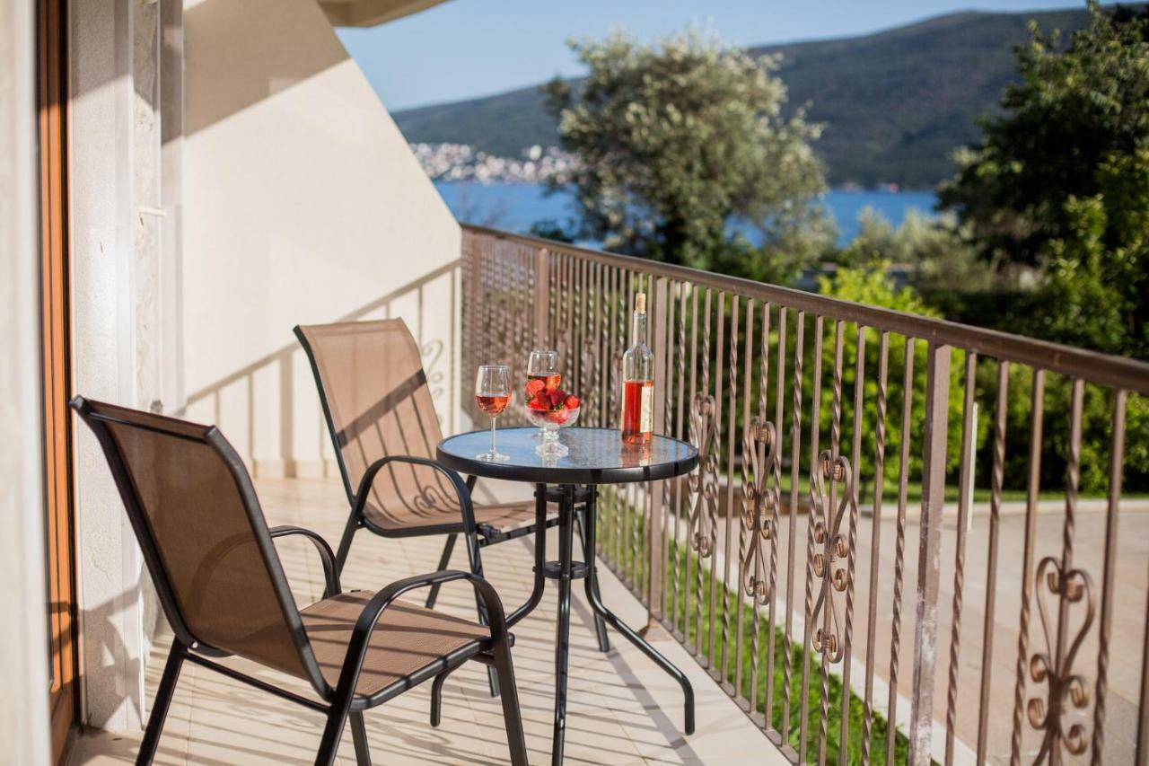 Appartamento Perla di boka Baošići Esterno foto